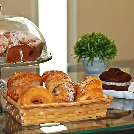 Il Civico 2 לינה וארוחת בוקר בארי