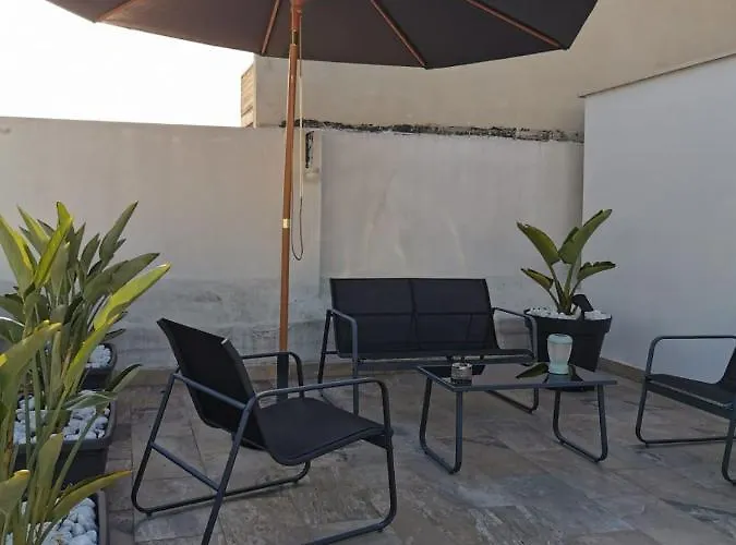 Il Civico 2 3* باري