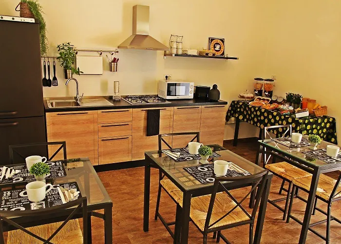 Il Civico 2 3* בארי