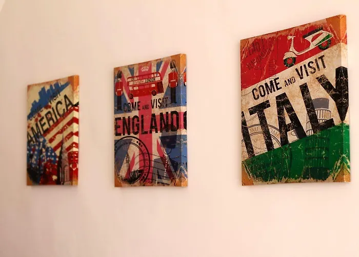 Il Civico 2 3* בארי